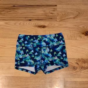 FLEO Shorts